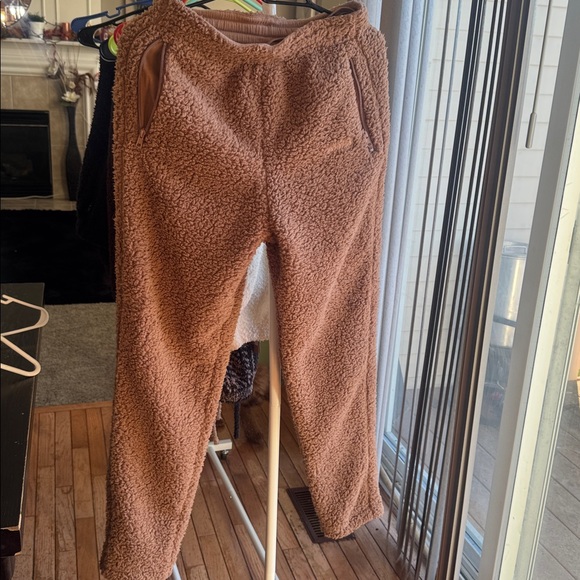 Skims, cozy joggers - Picture 8 of 16